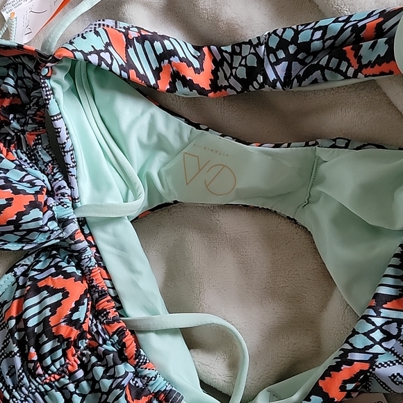 Vitamin A Bikini NWT - Picture 3 of 6